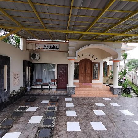 Nariska Suite Homestay Yogyakarta Exterior photo